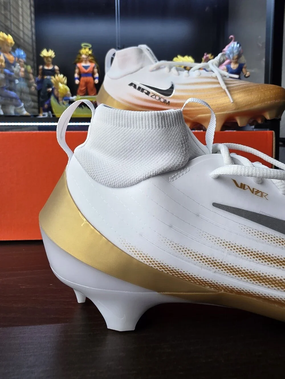 Men's Size 9.5 Nike Air Zoom Vapor PRO 1 Metallic Gold White Football Cleat